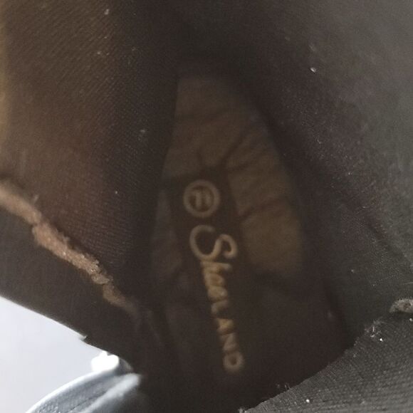 SHOELAND WOMEN"S KASEY HIGH TOP SNEAKER - Picture 14 of 16